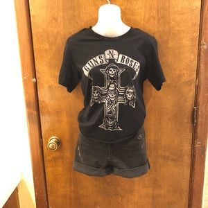 EUC: Guns N Roses band tee. Sz Small.